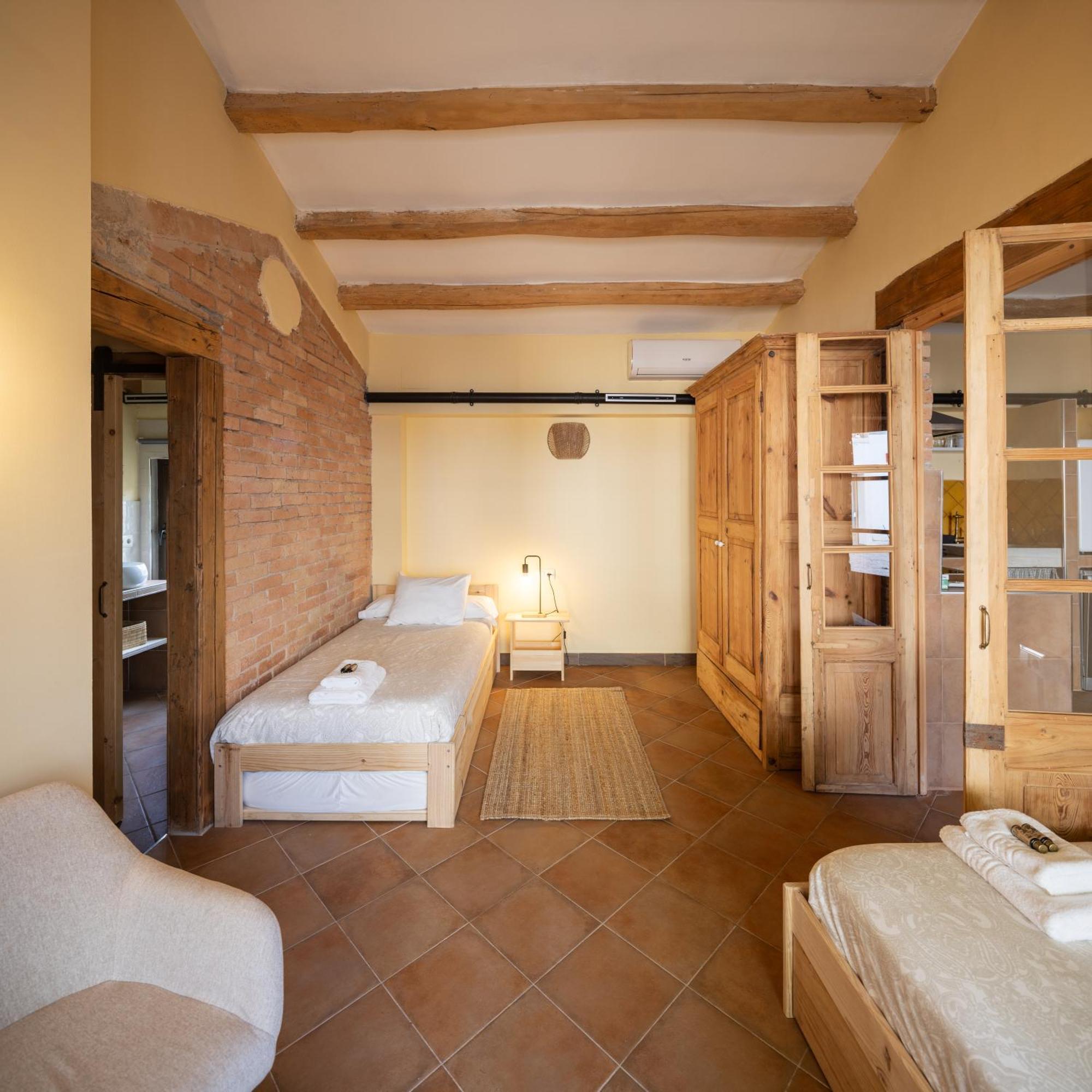 Can Passarells San Vicente de Torello Экстерьер фото